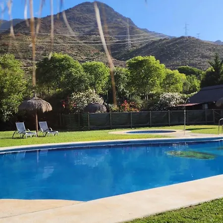 Pedregales Complejo Rural Estepona