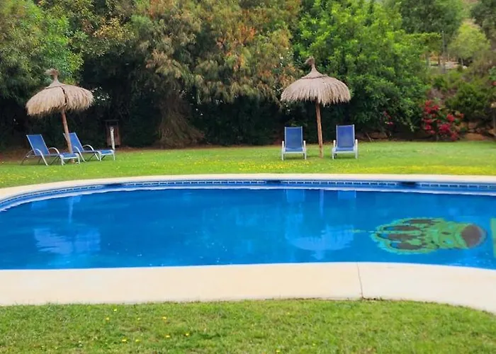 Otel Pedregales Complejo Rural Estepona