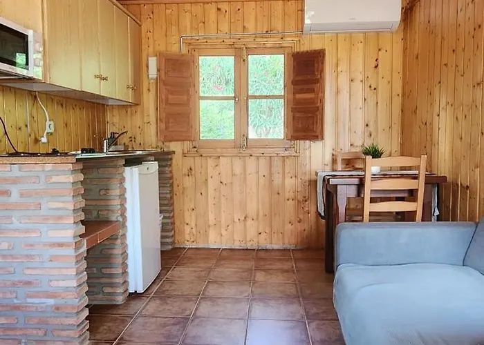 Отель Pedregales Complejo Rural Эстепона