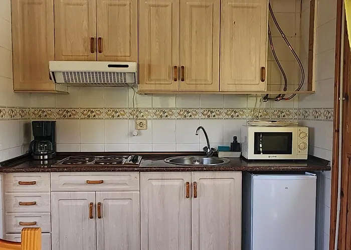 Pedregales Complejo Rural Estepona